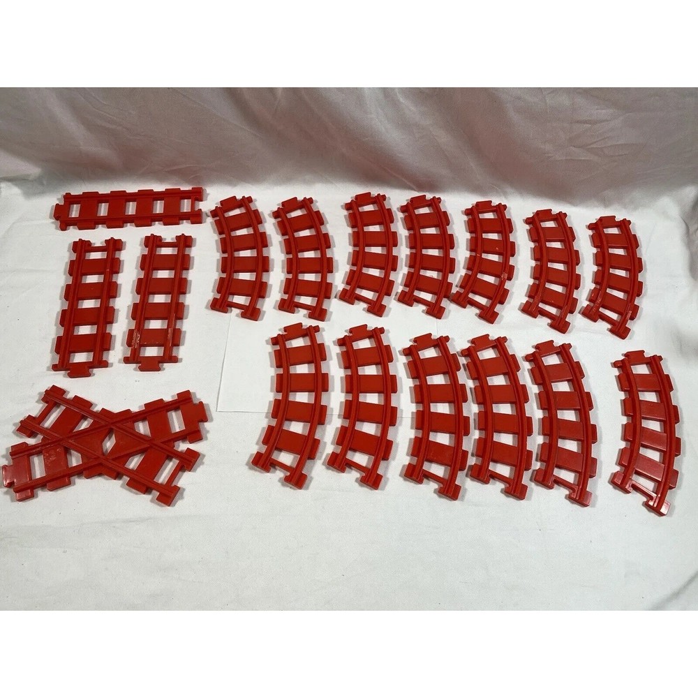 Lot of 17 VINTAGE iLLCO RED PLASTIC TRAIN TRACK